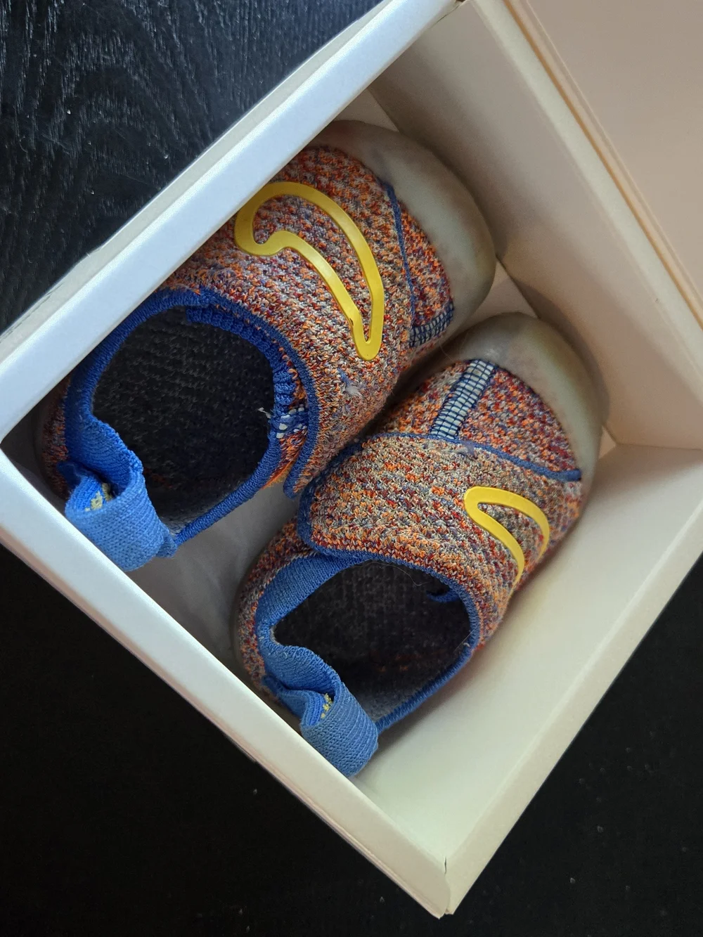 Nike Multicolor Flyknit Baby 4C